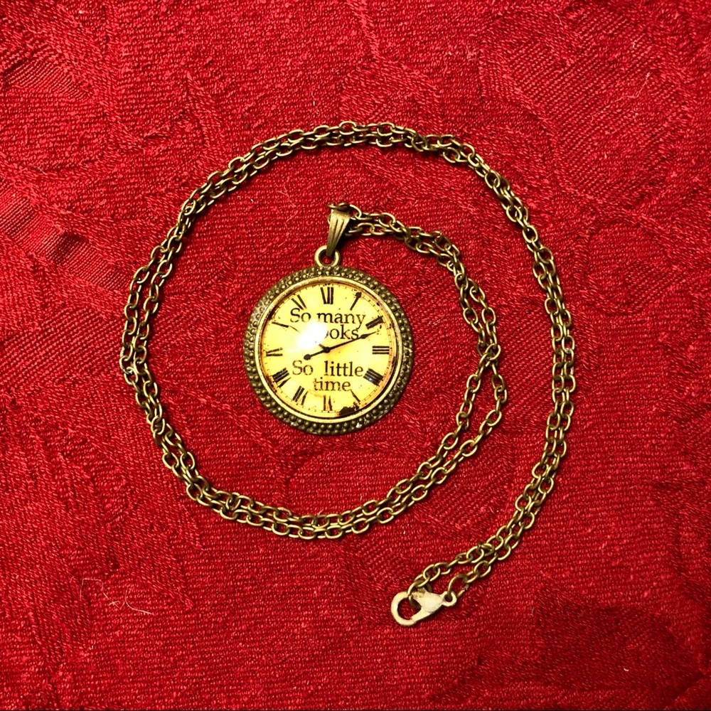 “So many books, so little time” necklace